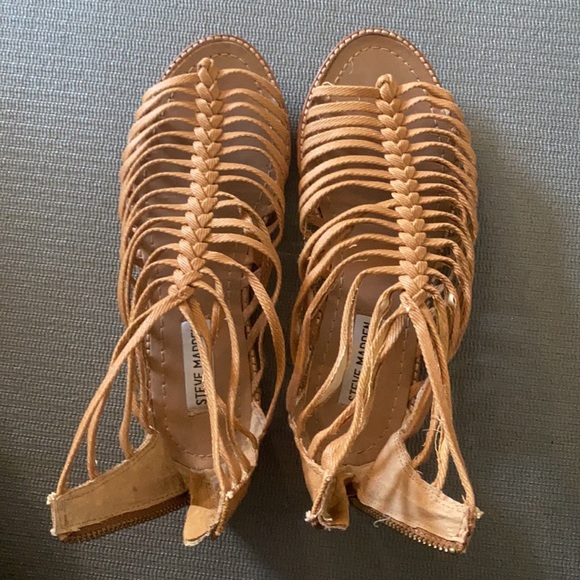Steve Maden Sandals - Picture 2 of 3